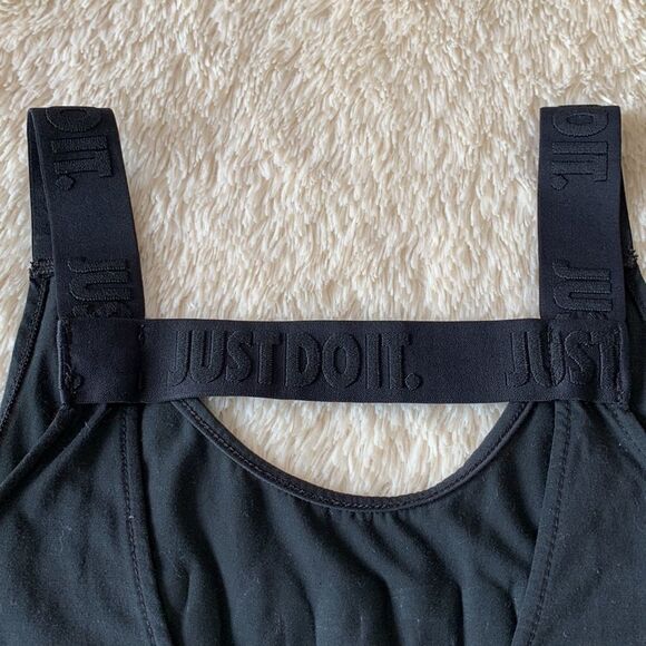 Nike black activewear tank top - Picture 6 of 16